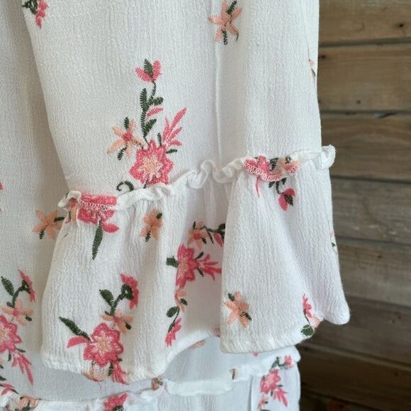 Floral Half Sleeve Blouse Top EUC - Picture 5 of 7